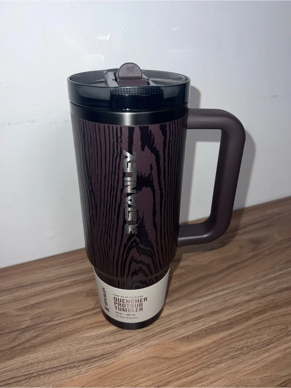 Stanley Quencher Pro-Style Tumbler - Dark Brown Woodgrain